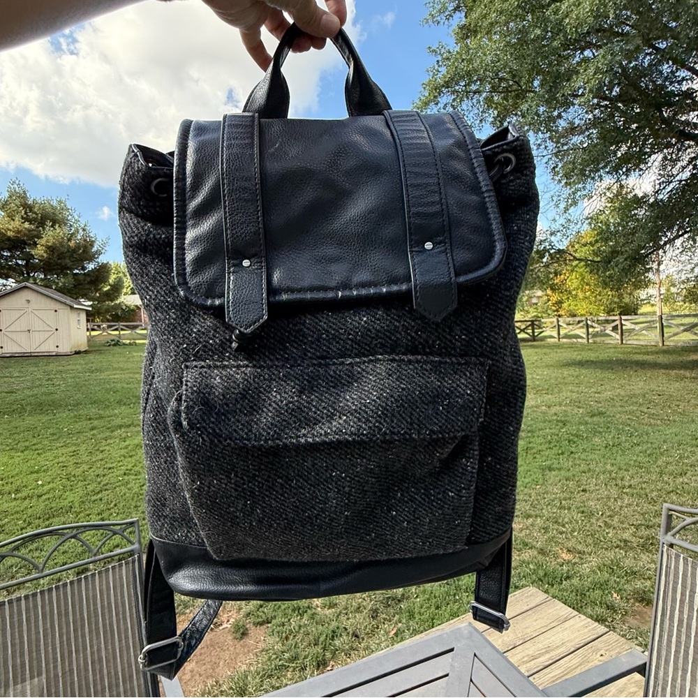 Abercrombie & Fitch Stylish Grey and Black Backpack